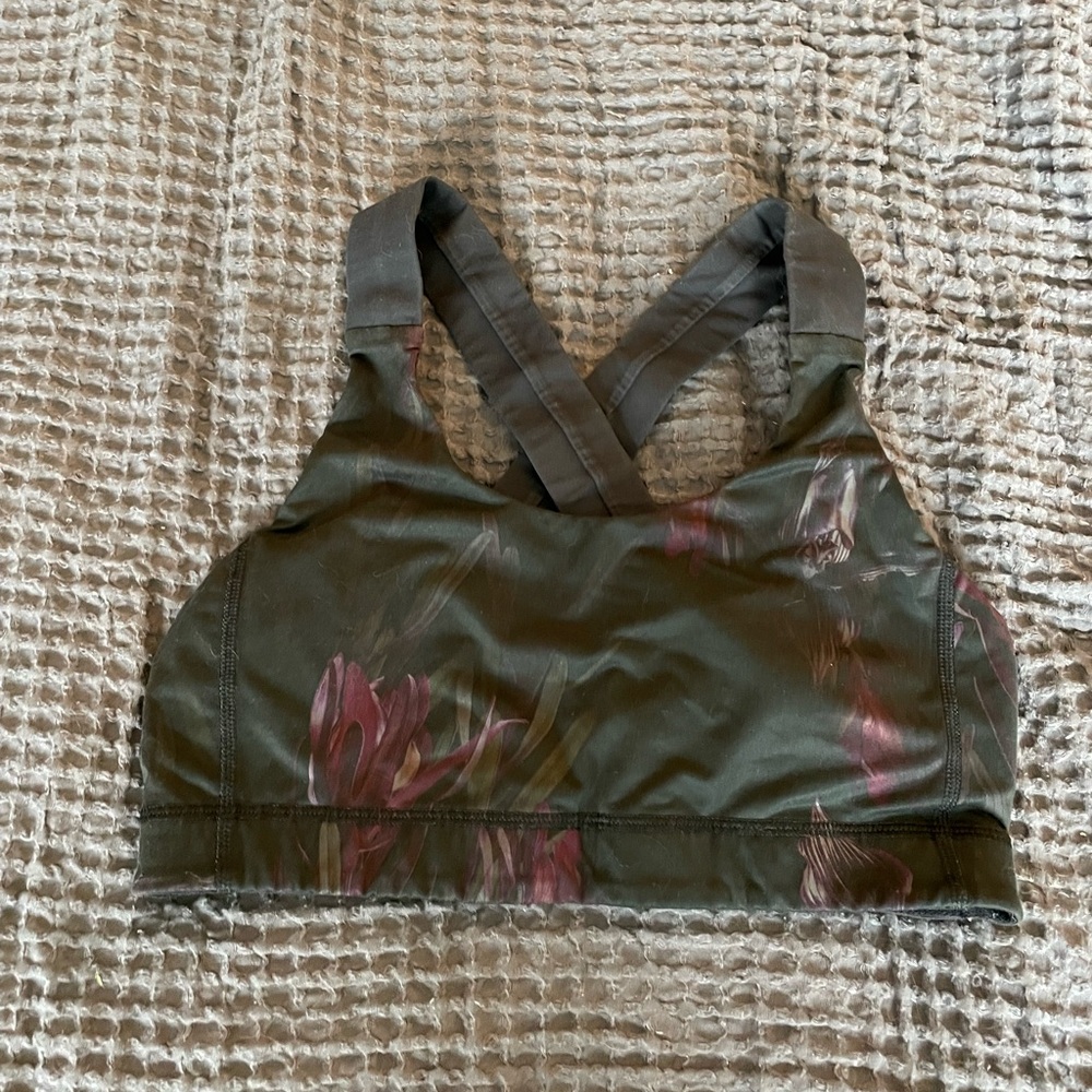 Lululemon Sports Bra